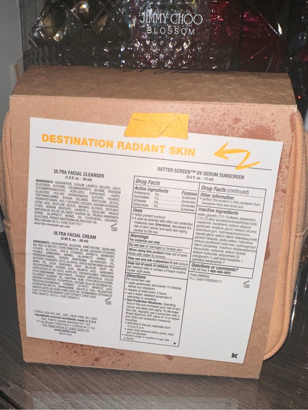 Kiehl's Destination Radiant Skin Set - Picture 11 of 14